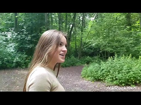 ❤️ Ech hunn dem Evelina virgeschloen datt mir op enger ëffentlecher Plaz fécken! Si sot jo. Dunn hunn ech hatt an den Arsch gefickt an an hirem Mond kum. Dunn huet si sech selwer gepisst. ☑ Fucking bei eis ❌️❤