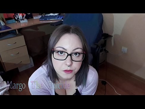 ❤️ Sexy Meedchen mat Brëll suckelt Dildo déif op der Kamera ☑ Fucking bei eis ❌️❤