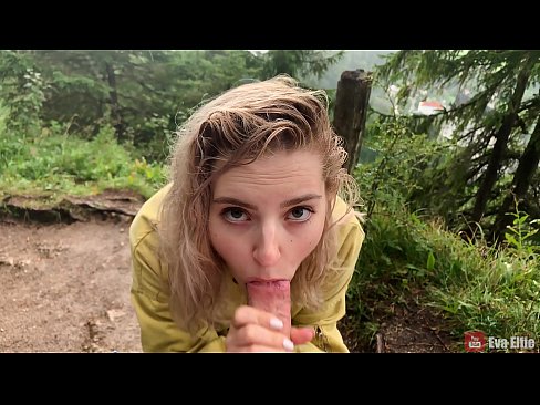 ❤️ Meedchen drénkt kum no engem ëffentleche Blowjob - Eva Elfi ☑ Fucking bei eis ❌️❤